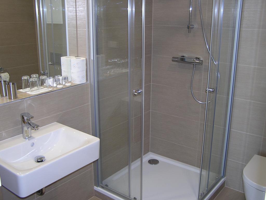 Gonda Apartments Hradec Kralove Ngoại thất bức ảnh